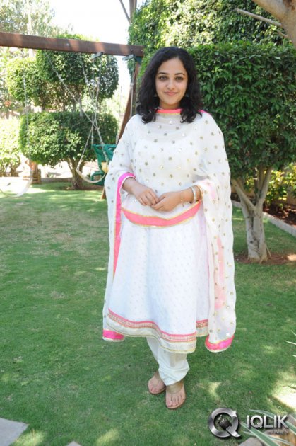 Nithya-Menen-at-Malli-Malli-Idi-Rani-Roju-Movie-Opening